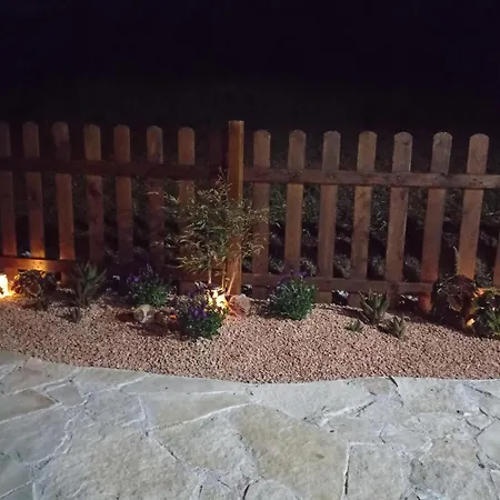 La Casetta Sotto L'albero La Carovana Gitana Hébergement de vacances Vasto