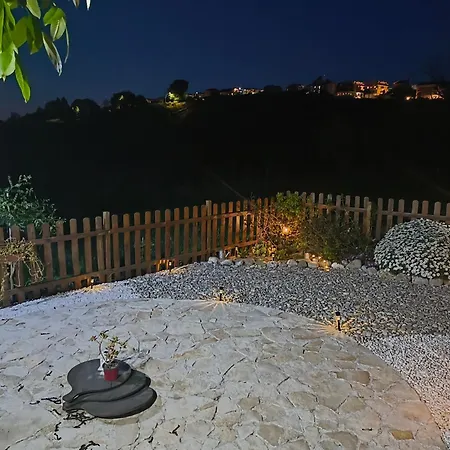 La Casetta Sotto L'albero La Carovana Gitana Hébergement de vacances