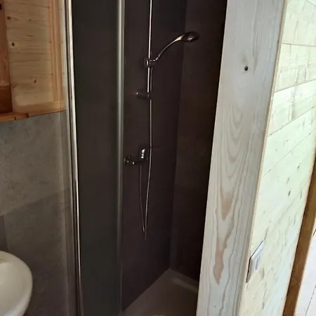 La Casetta Sotto L'albero La Carovana Gitana Hébergement de vacances