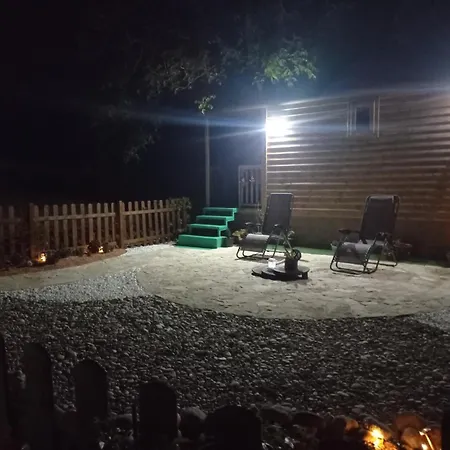 La Casetta Sotto L'albero La Carovana Gitana