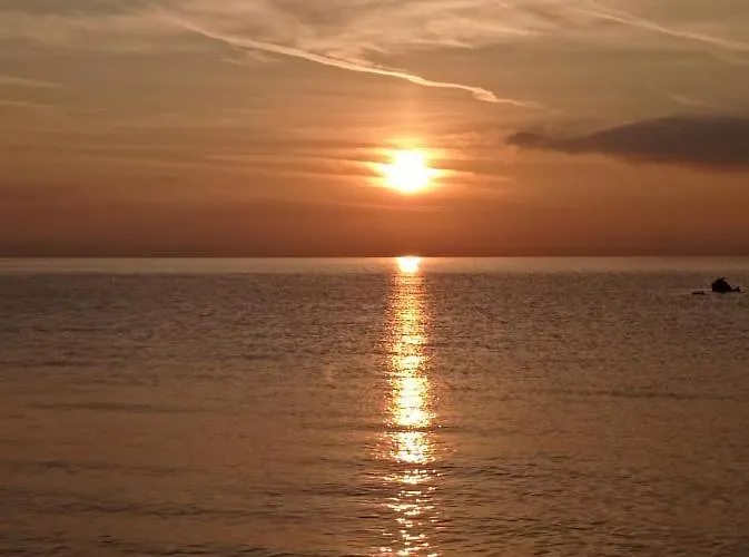 La Casetta Sotto L'albero La Carovana Gitana Vakantiehuis Vasto